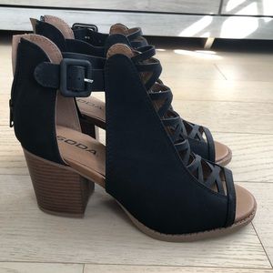 Women’s Black Heel Sandal- Size 9